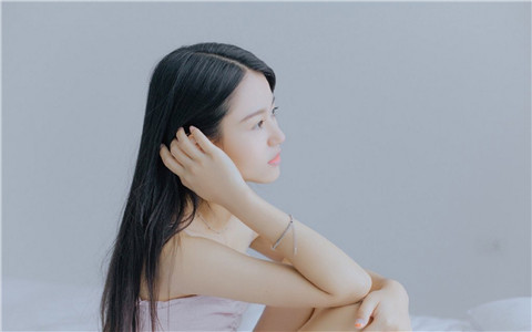 没有啊,我觉得你长得很漂亮